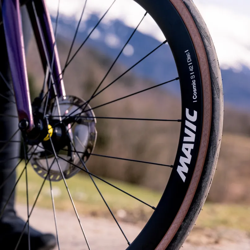 Cosmic S 42 Carbon Disc 28" Laufradsatz