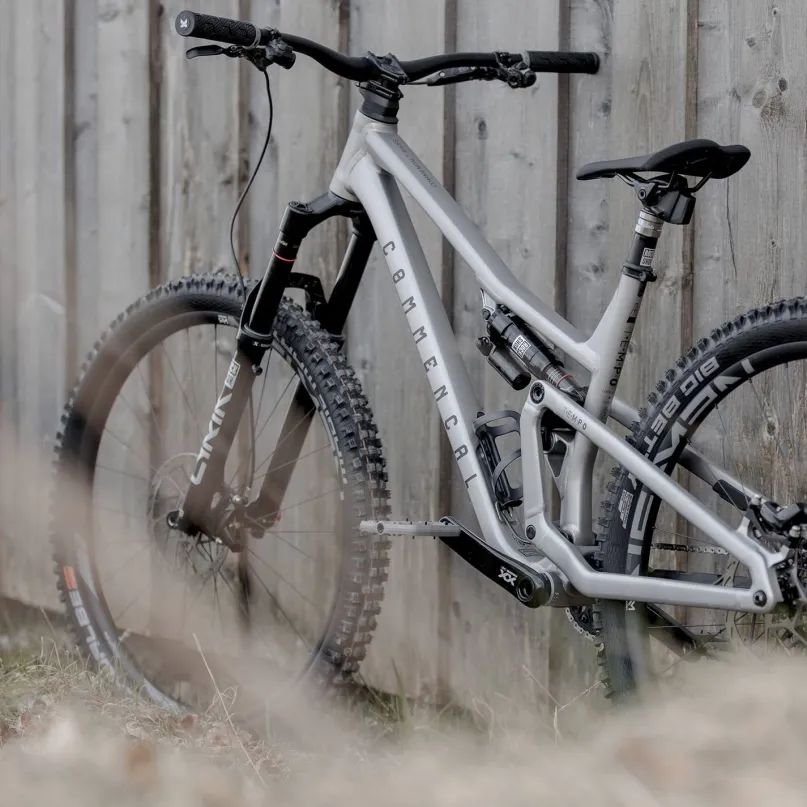 Millenium805 35 / 40 mm MTB-Lenker schwarz