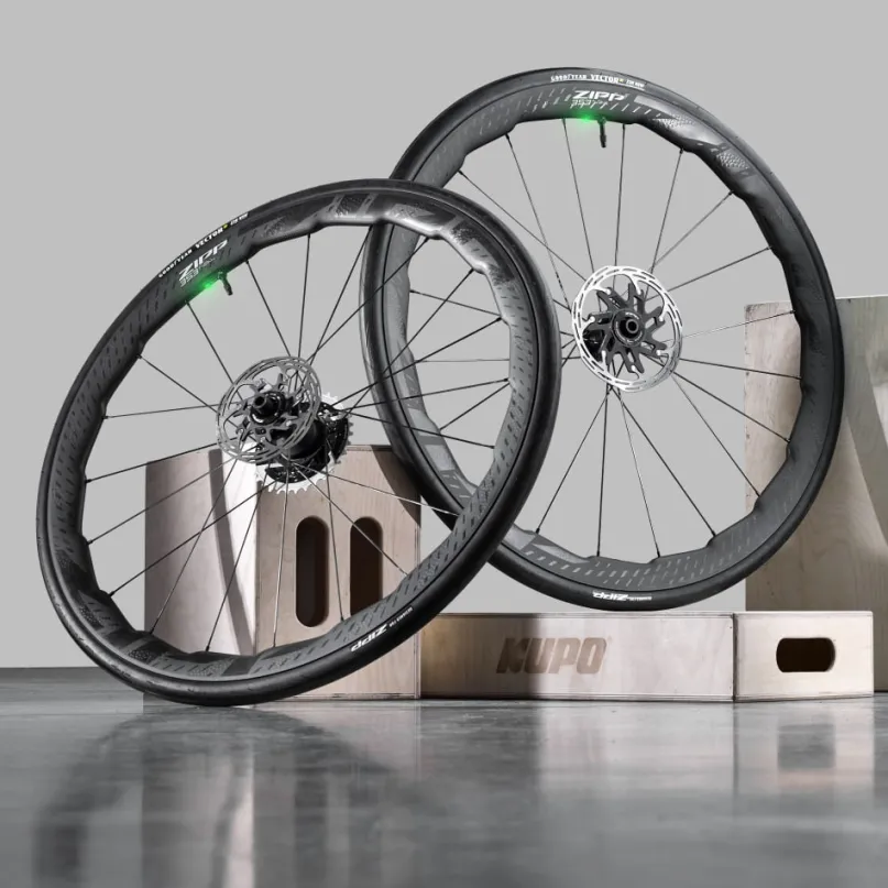 353 NSW 28“ Rennrad Laufradsatz mit Luftdrucksensor