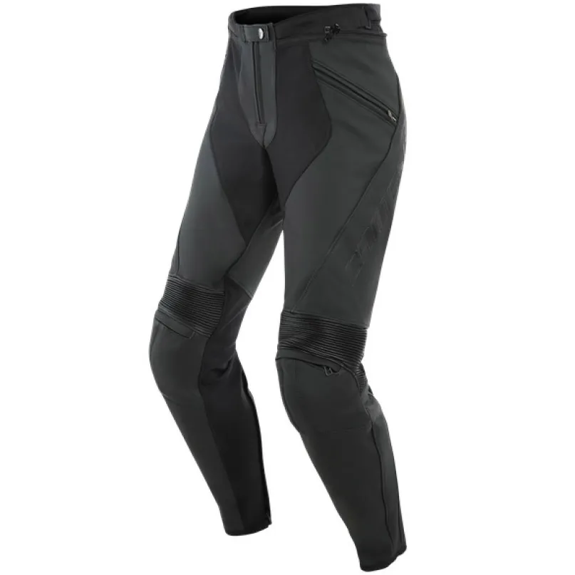 Pony 3 Lady Lederhose