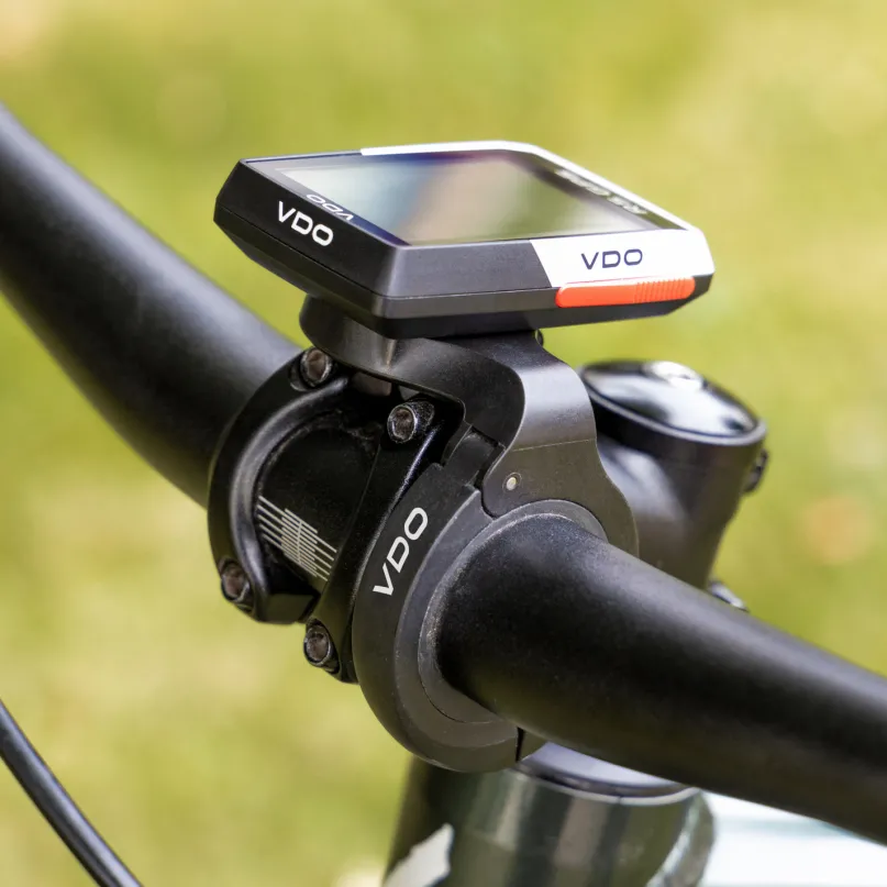 R5 GPS Fahrradcomputer mit Over Clamp Butler
