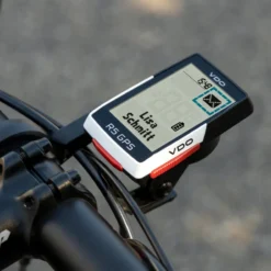 R5 GPS Fahrradcomputer mit Over Clamp Butler