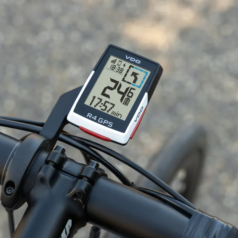 R4 GPS Fahrradcomputer mit Over Clamp Butler