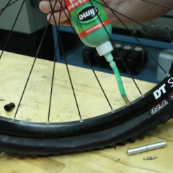 Tube Sealant Reifendichtmittel Fahrrad (237 ml)